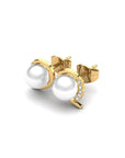 14K Yellow Gold Bracelet With 0.05 Carat Stone and 0.60 Carat Cultured Pearl